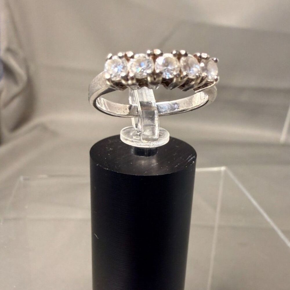 Vintage 925 Sterling Silver 5 Stone Band Ring size 6